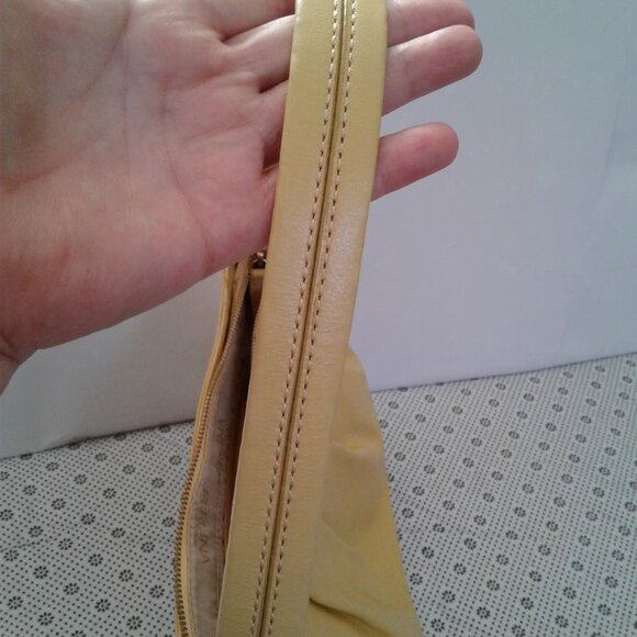 Perlina- yellow leather hobo bag. - Picture 10 of 11